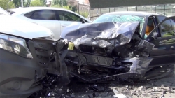 «BMW»-են բախվել է «Mitsubishi»-ին ու դուրս եկել հանդիպակաց՝ բախվելով «Mercedes»-ին (ՏԵՍԱՆՅՈՒԹ)