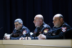 Ոստիկանության պետի պաշտոնակատարը հանդիպել է ՔՈԳՎ անձնակազմի հետ (ՏԵՍԱՆՅՈՒԹ, ԼՈՒՍԱՆԿԱՐՆԵՐ) Ոստիկանության պետի պաշտոնակատարը հանդիպել է ՔՈԳՎ անձնակազմի հետ (ՏԵՍԱՆՅՈՒԹ, ԼՈՒՍԱՆԿԱՐՆԵՐ)